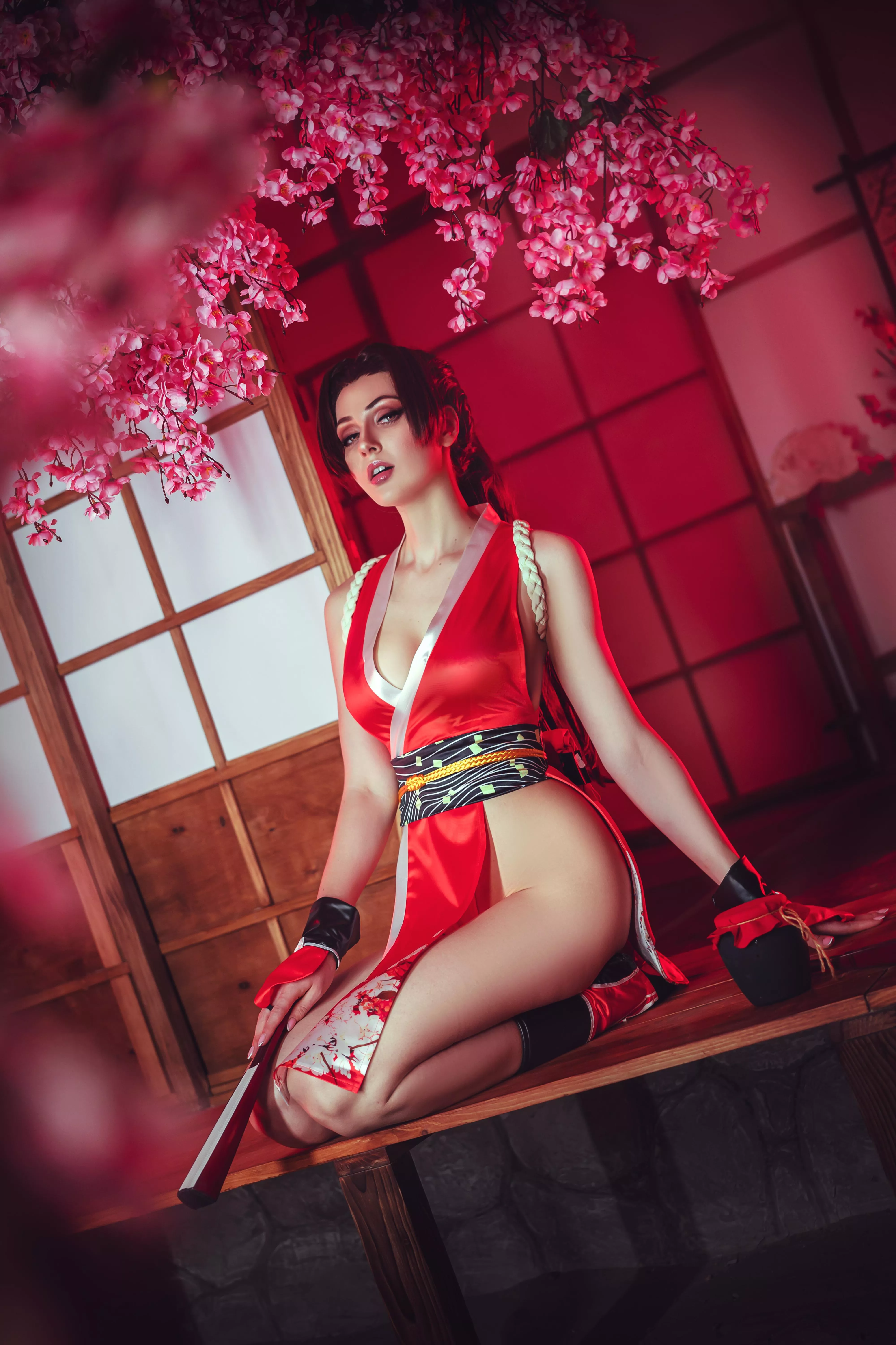 Mai Shiranui cosplay by BellatrixAiden posted by bellatrix_aiden