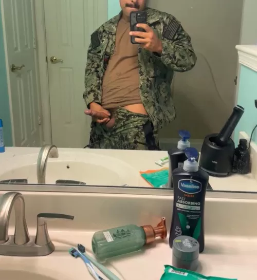 Off early and got the next 4 days off for the 4th! Maybe we can have fun? (26) by Amazing_sailor