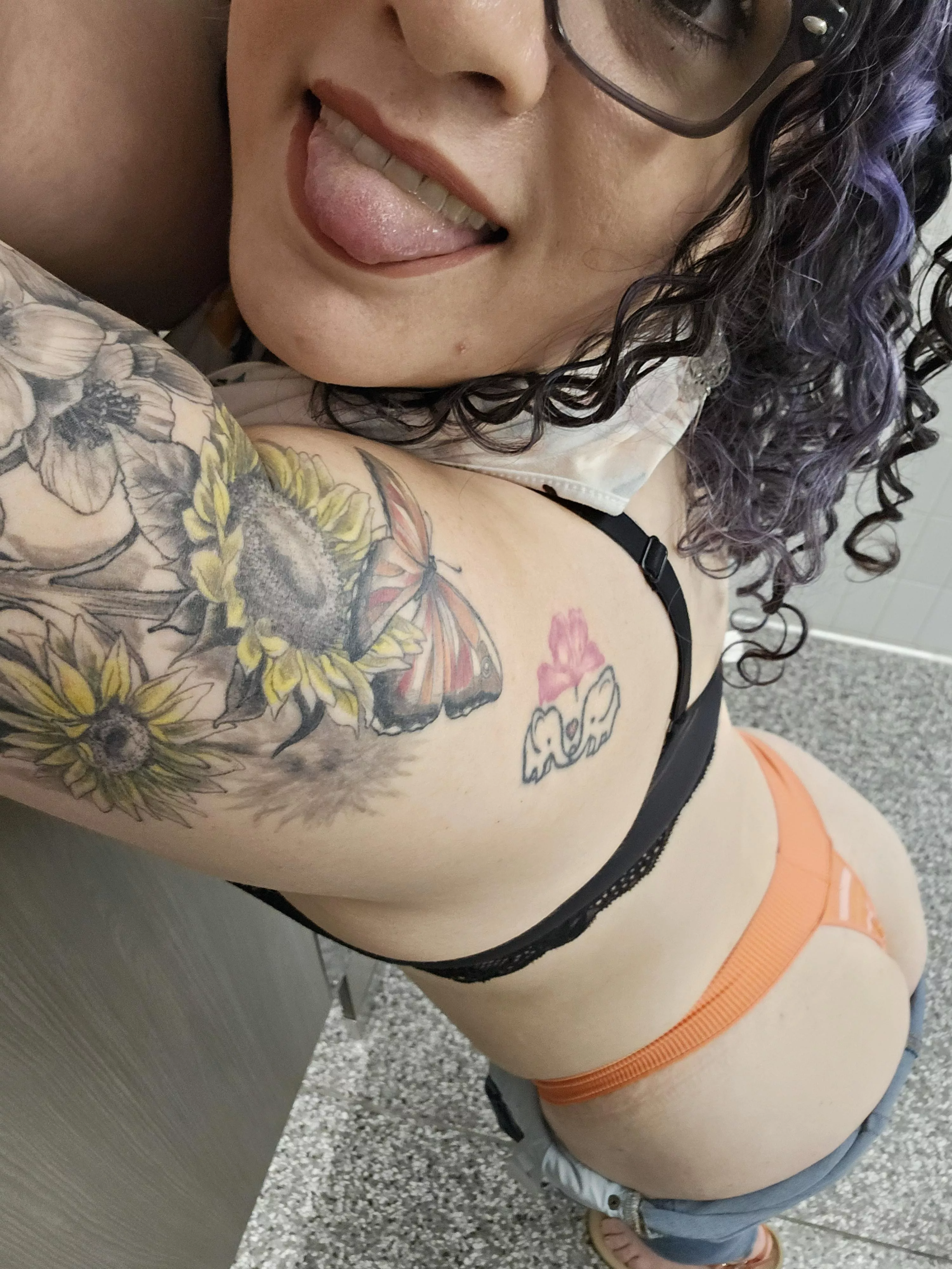 Praise or punishment for a mismatched bra and thong when I get home tonight? 🤔🤭😏😈 posted by brightstar8301