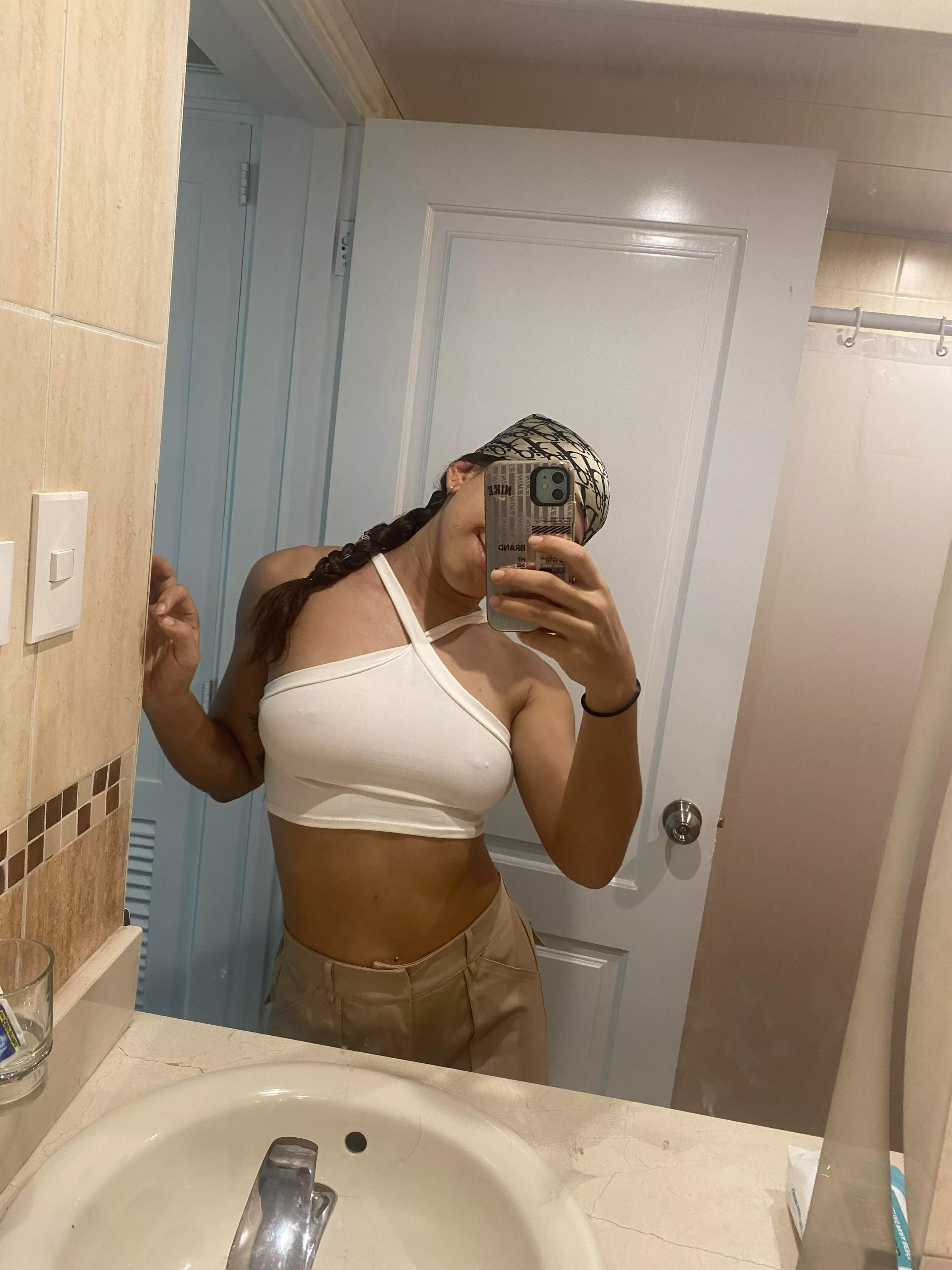 Sometimes I’m self-conscious, sometimes I’m happy! posted by AerialMuseVIP