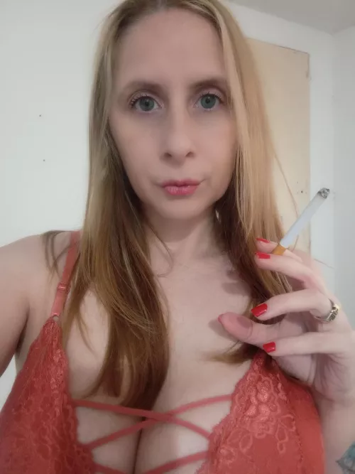 The process of smoking excites me by roqueenvc