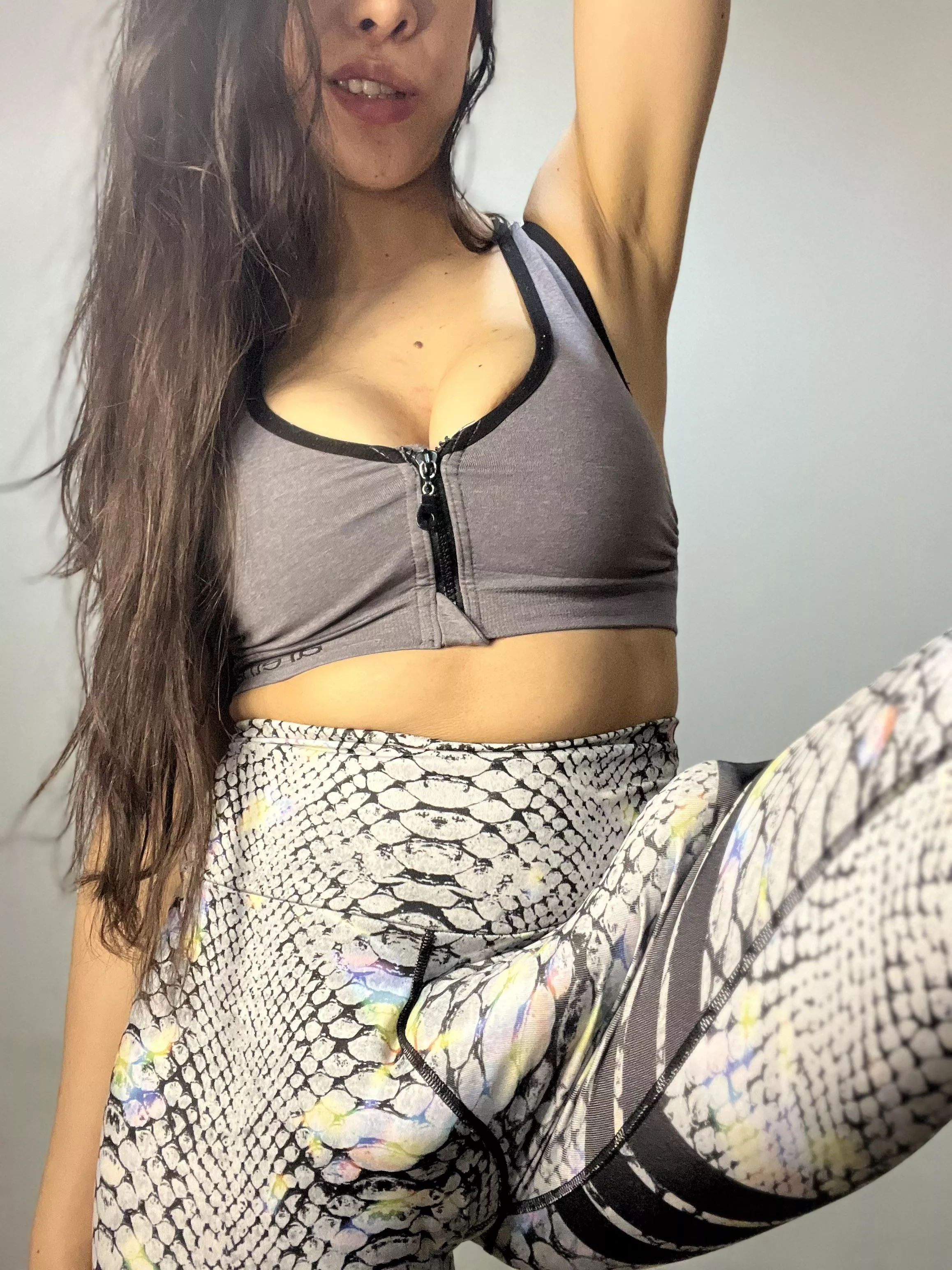 Beware of snakes. Some are too long, too thick and too dangerous posted by Nickysweety