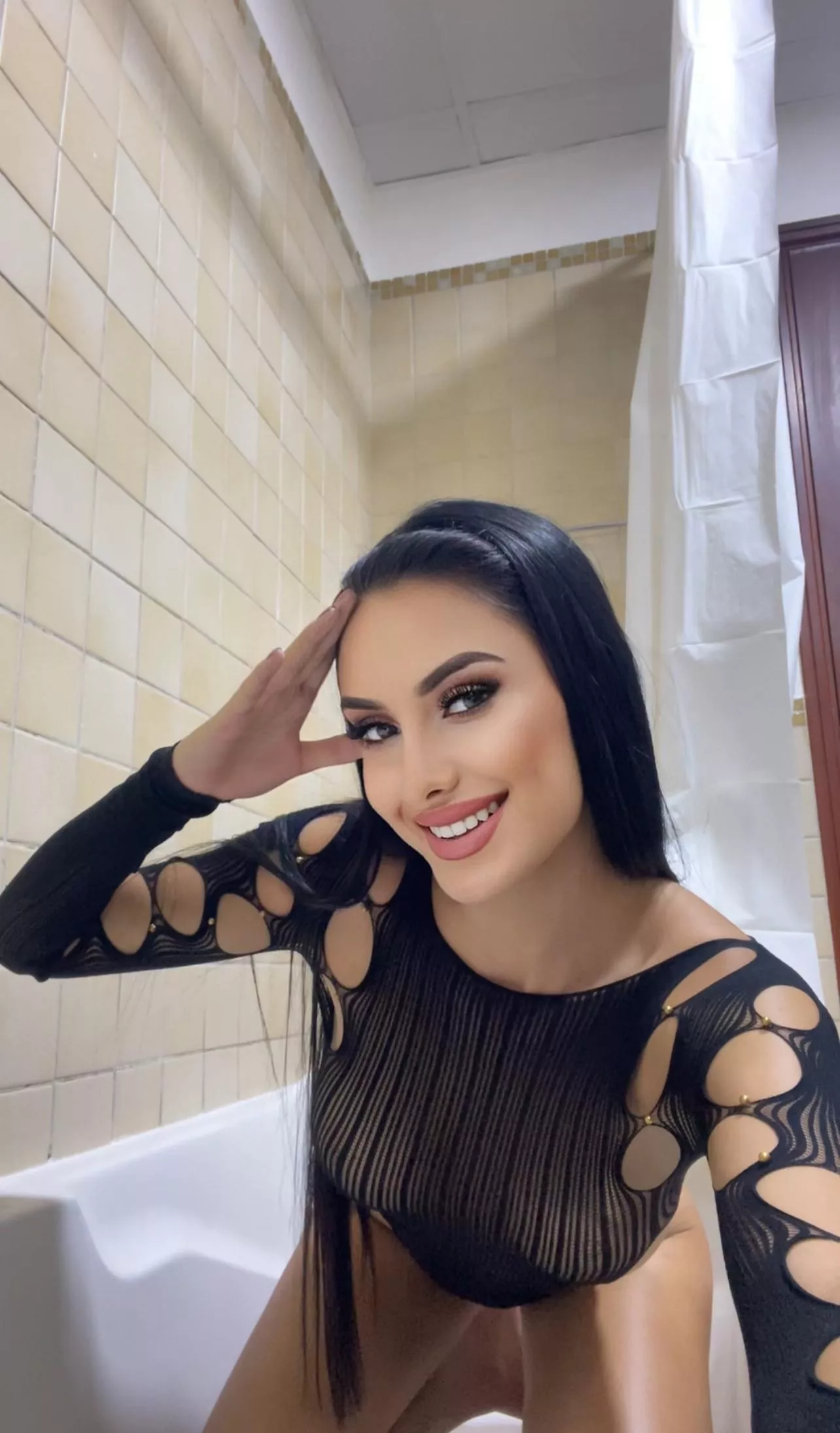 Empty your balls in me  posted by Sophiasweetpie