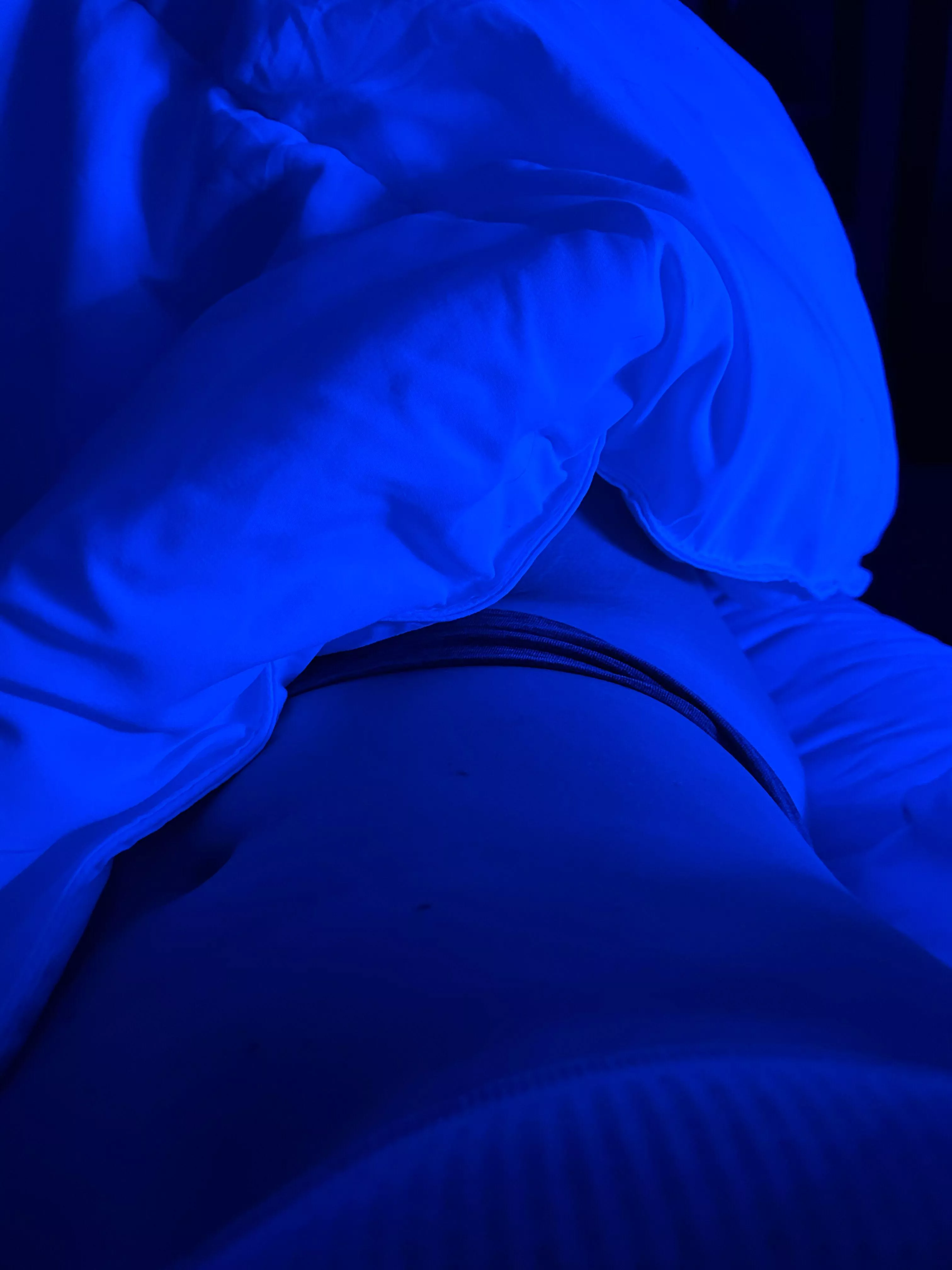 how about we start our morning off with some fireworks posted by cumwcourt