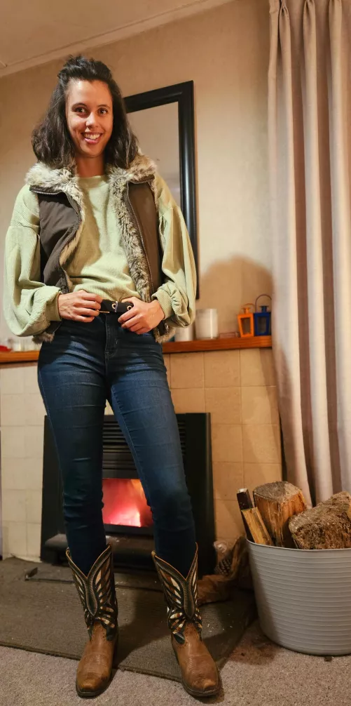 I don't see enough cowgirl boots in here by LeglessBob