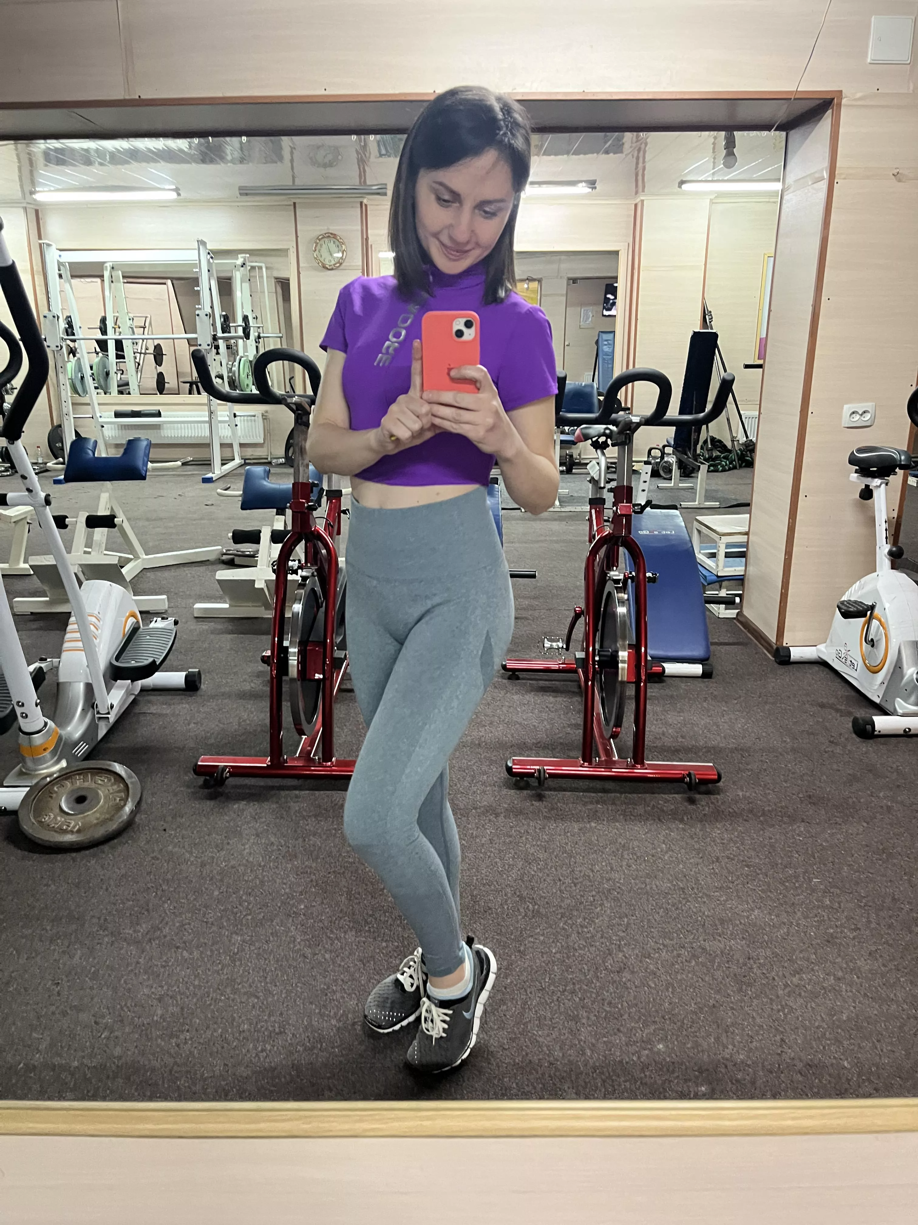 I love the way leggings fit around my legs posted by Pretty-Two-4141