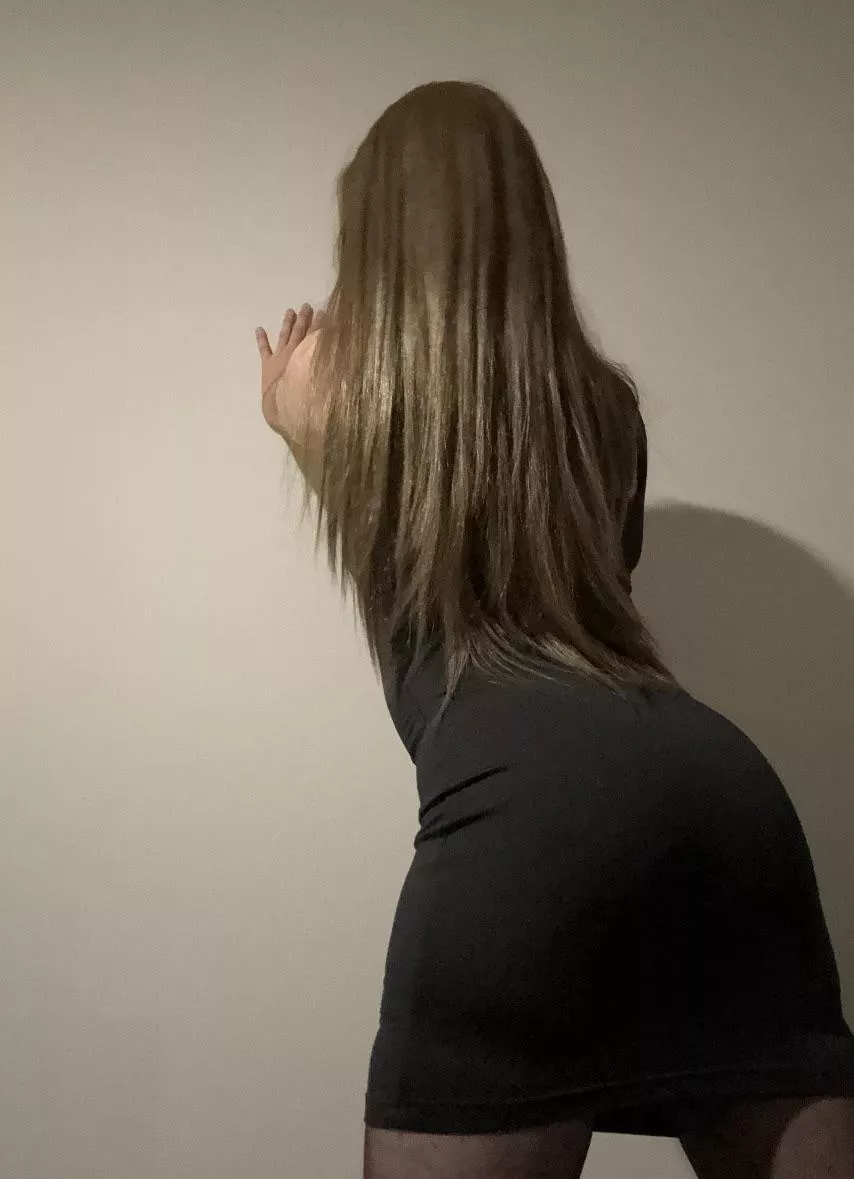 If you’re too nice to me i might just take my clothes off;) posted by vanessastone101