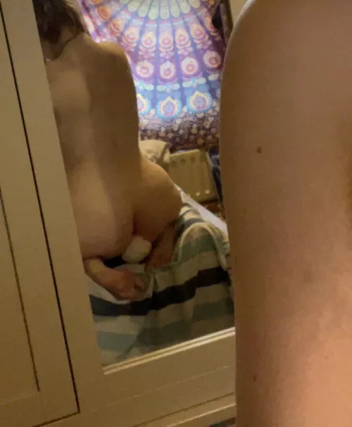 🐇🍑is it okay that i sleep with my tail in?🍑🐇 by Elder-lemon666