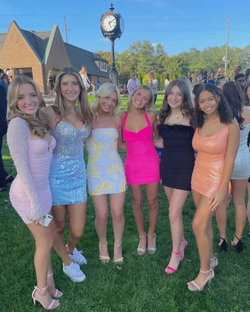 Pick out a little companion for a holiday roadtrip. (hehe). Share your thoughts [6] by solkane8