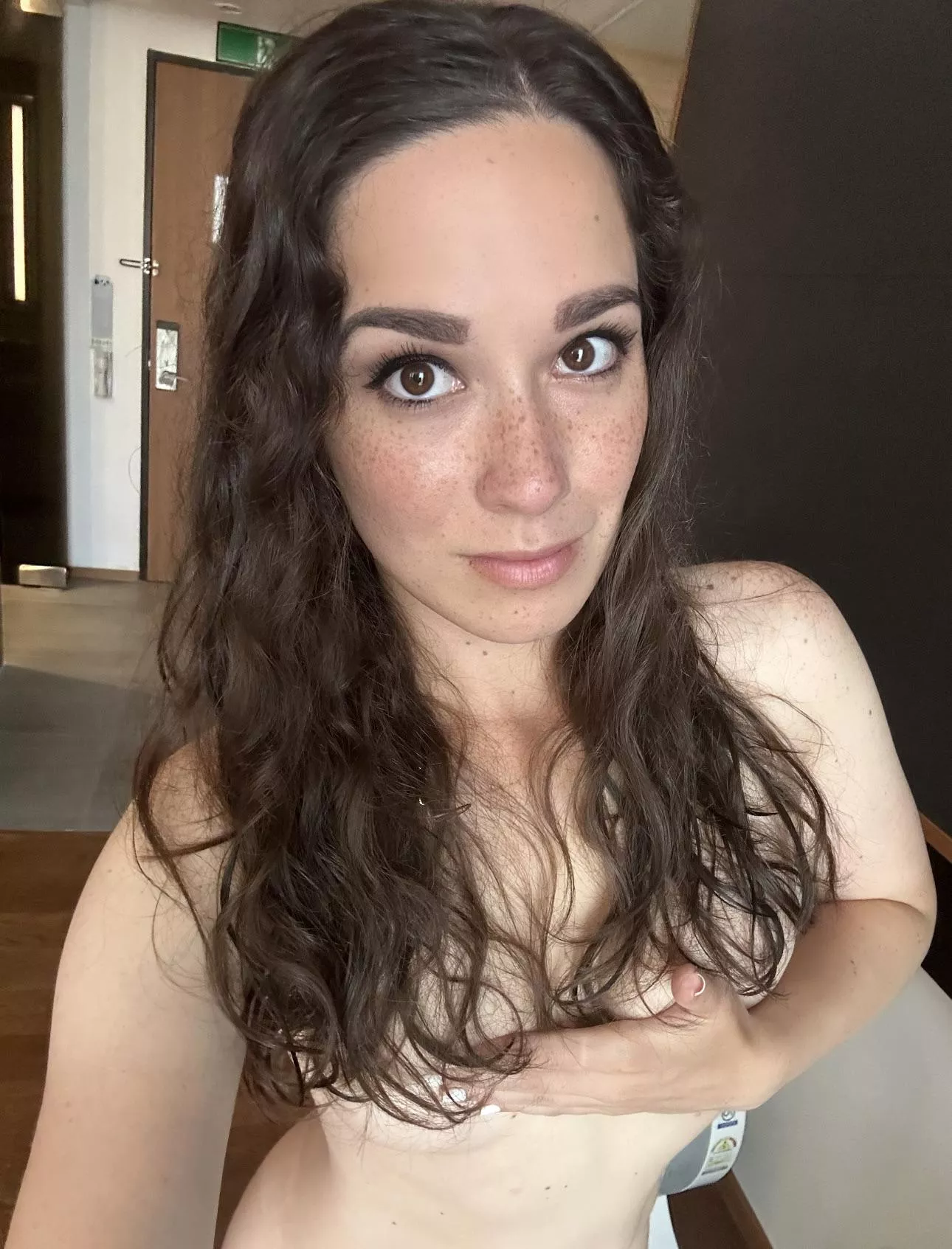 Rocking my curls. posted by AlanaAraya