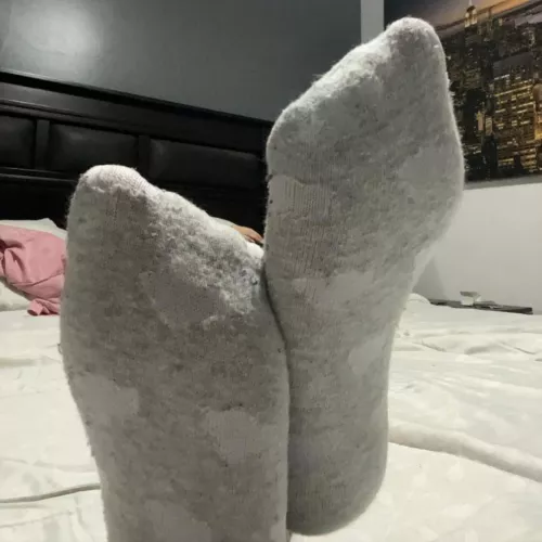 Socks on or Socks off, If off How would you peel them off?[oc] by cataaaaa303