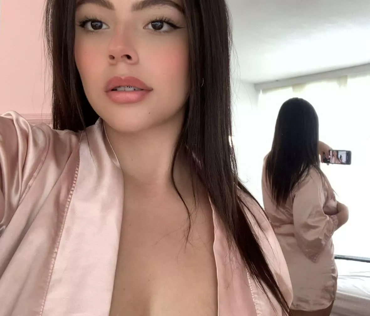 Suck every part of me 😌
 posted by JumpyJasmineJive