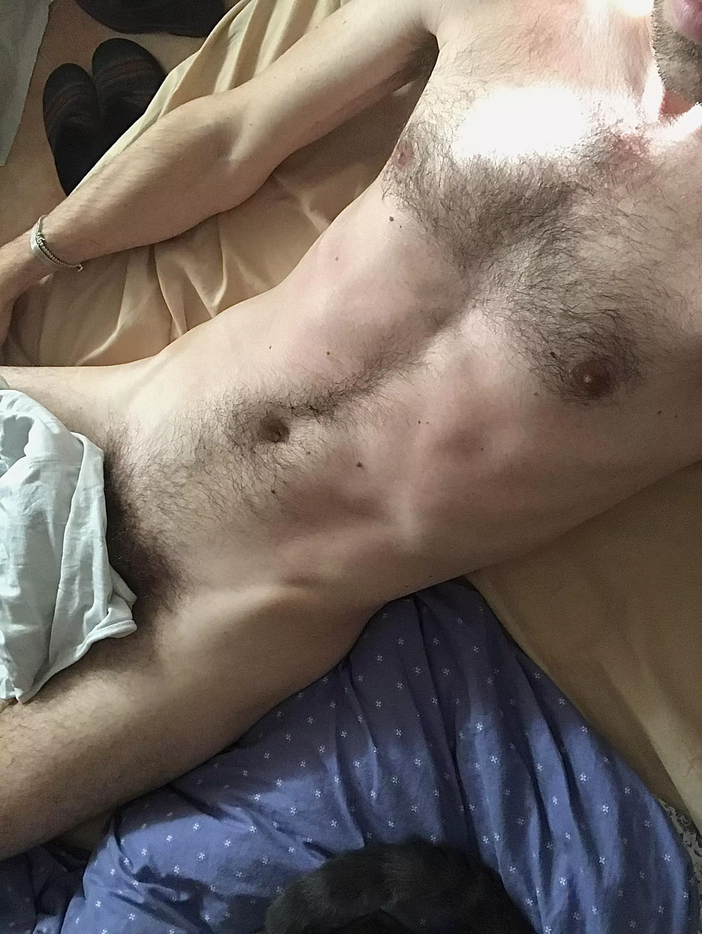 The first rays of the sun caress my body! posted by rodmorale