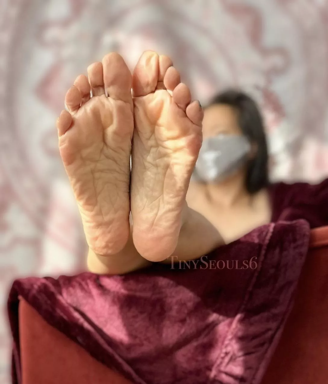 Waves of wrinkles  posted by TinySeouls6