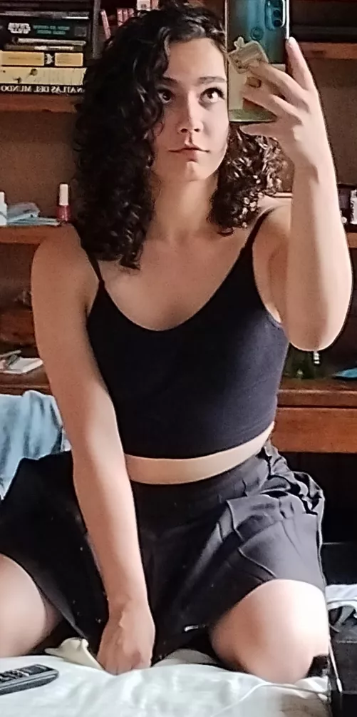 Would you accept a 19y 5'2 petite college girl for wife?? 🌸🌹✨ by rodpeq_Vic