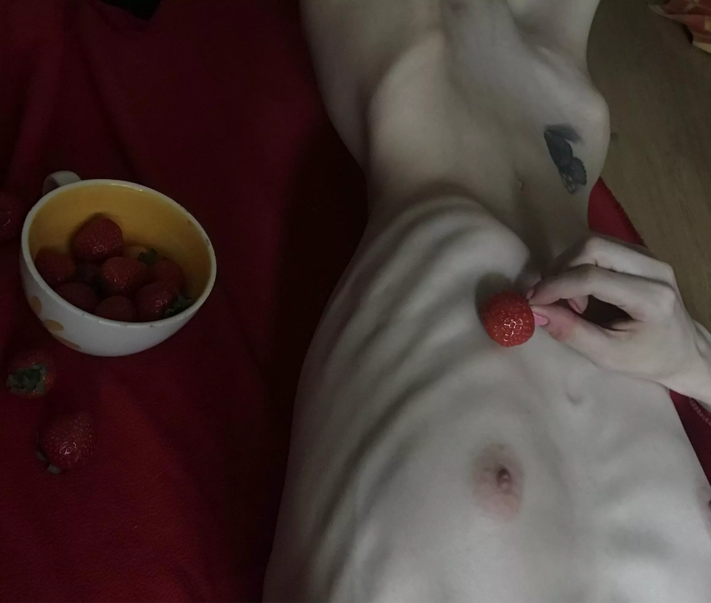 Yes, I like strawberries...🍓 posted by Lastrawberrymaddie