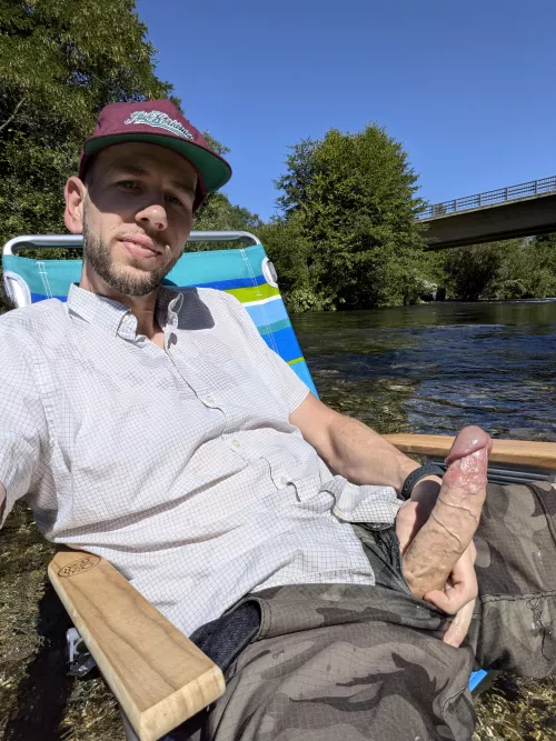 Cooling off 🥵 by DaveHenry