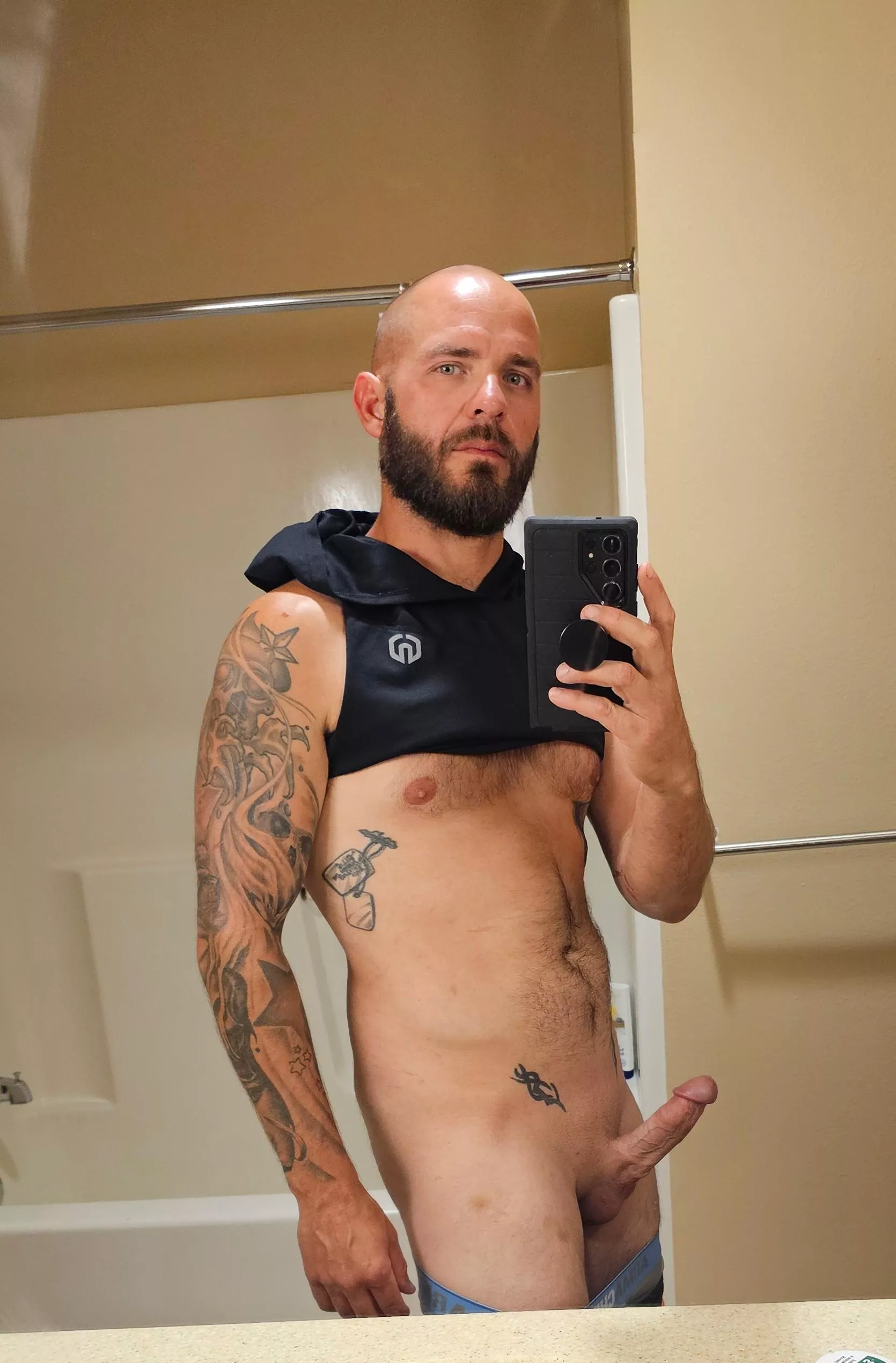 Cum over for a mid day fuck? posted by Urnextdoorneighbors