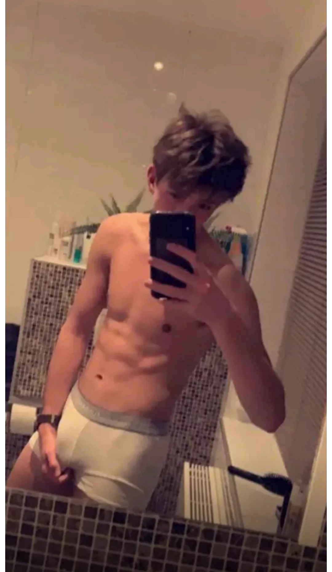 Dutch 22 hmu if fit and max 30 posted by alwaysilike