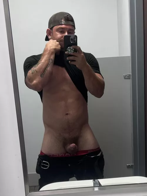 Horny at work by interstatedaydream9