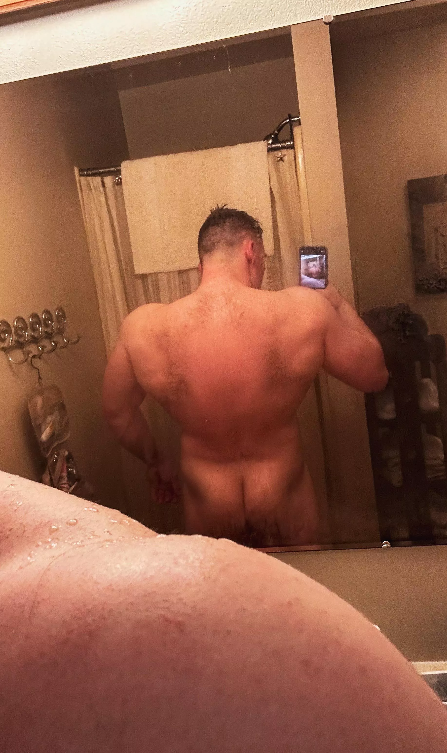 How’s the view from behind😋 posted by dragonslayor9