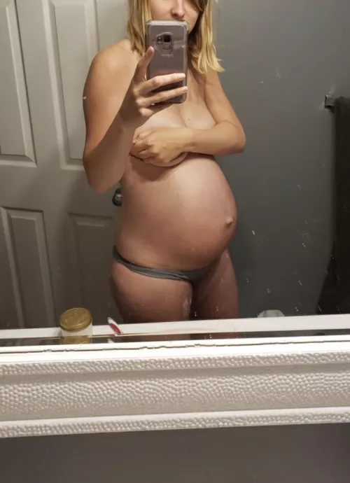 I love how full and heavy my tits get while I'm pregnant! by Mrandmrssmith24