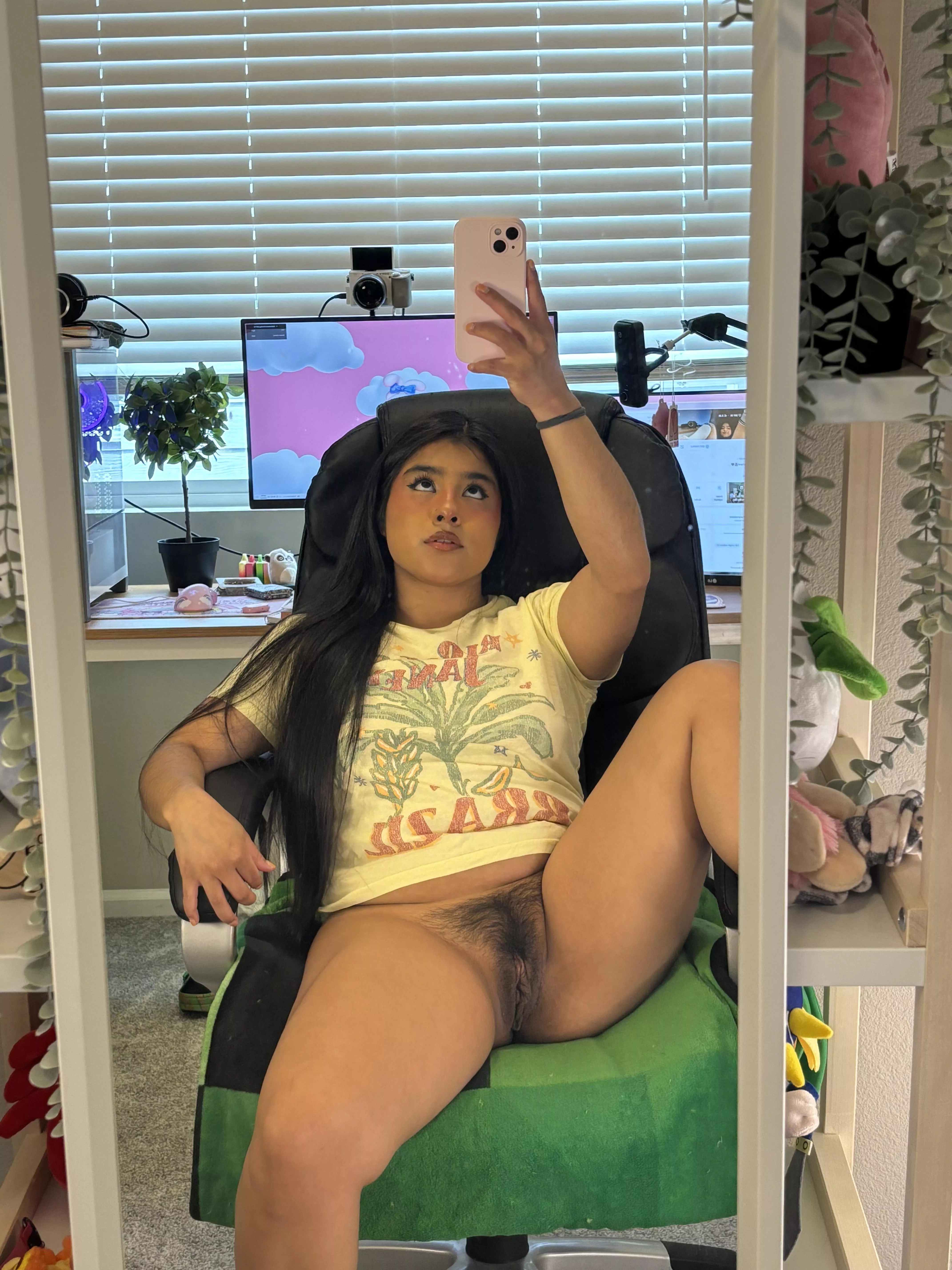 I want a mess made on my bush posted by iitmythrowaway