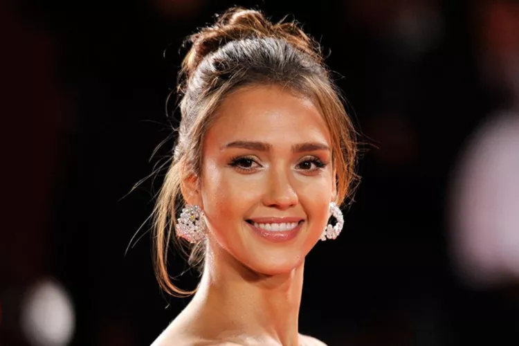 Jessica Alba by thereal8thsage