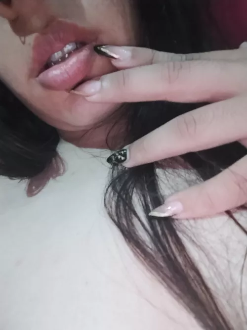 my nails on my lips ❤️ by dianaculsex_