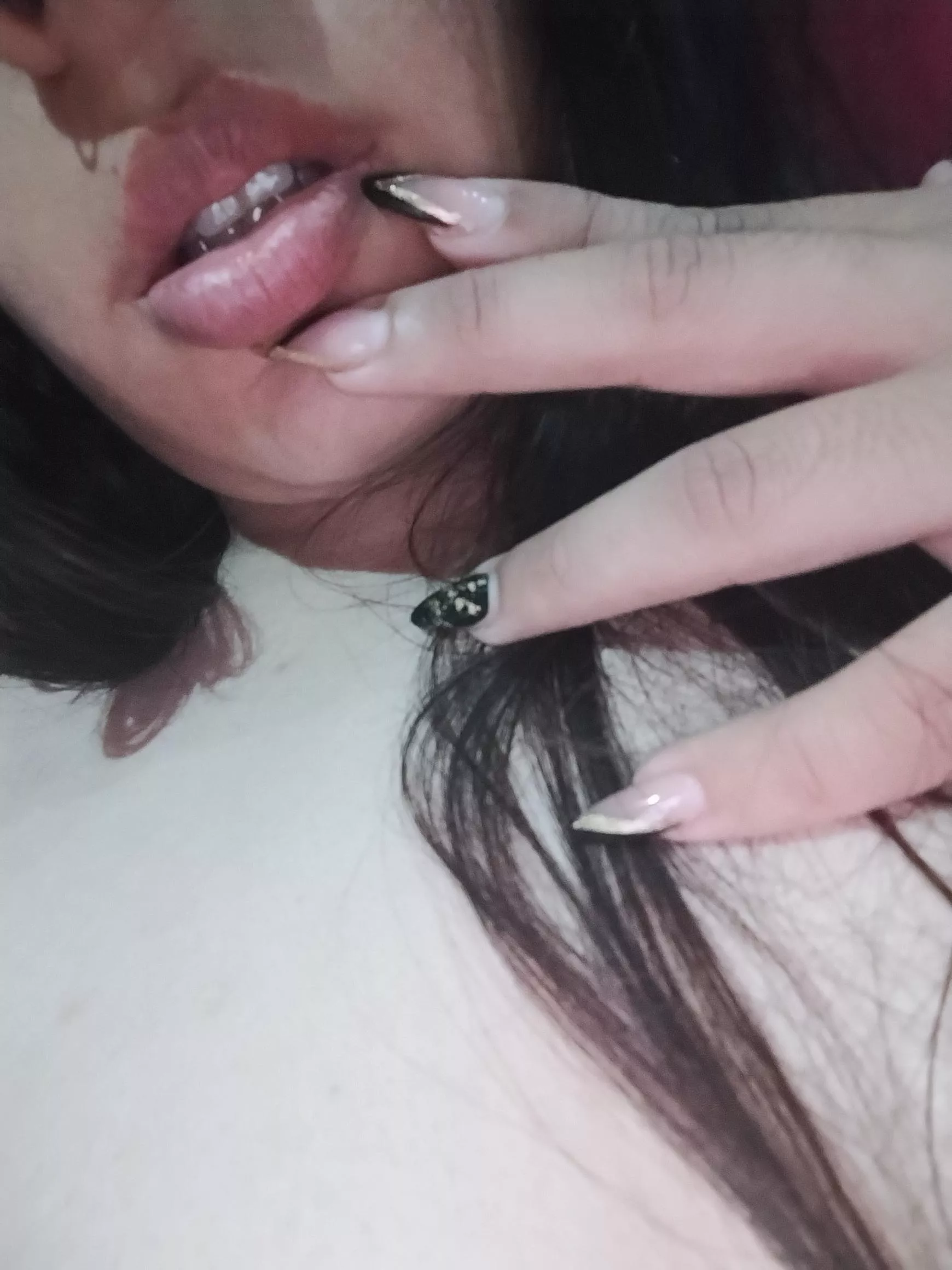 my nails on my lips ❤️ posted by dianaculsex_