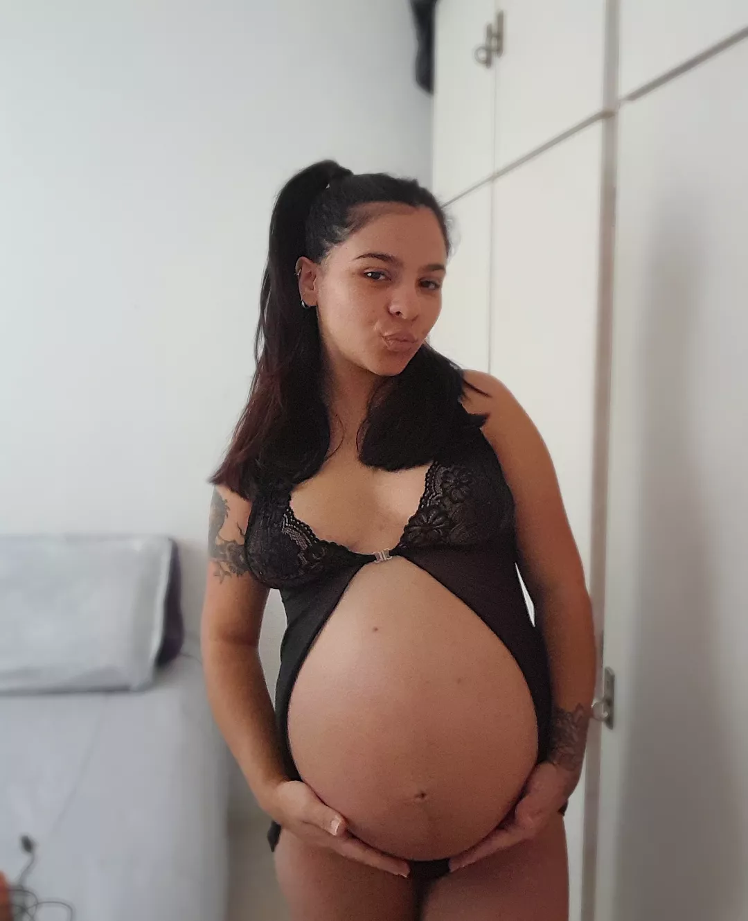 preggolatina posted by LatorreMelina