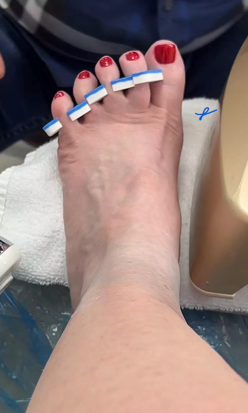 Ready for the Weekend❣️ posted by Bad_Bunny62391