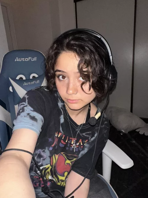 soo, would ya please finish on my face :3 by PupFiggy