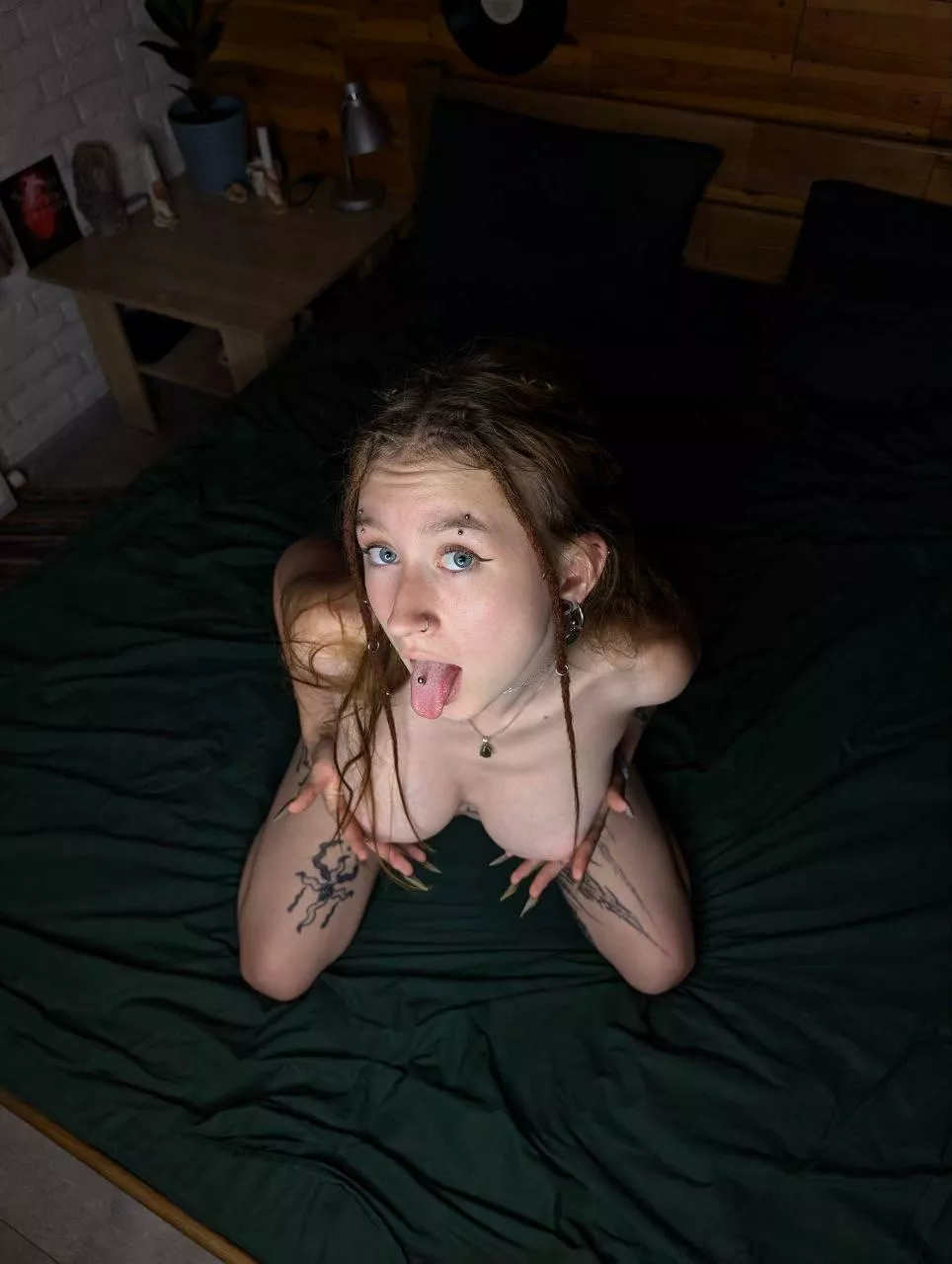 To get my pussy, you have to fill my mouth first. posted by Lordeniii