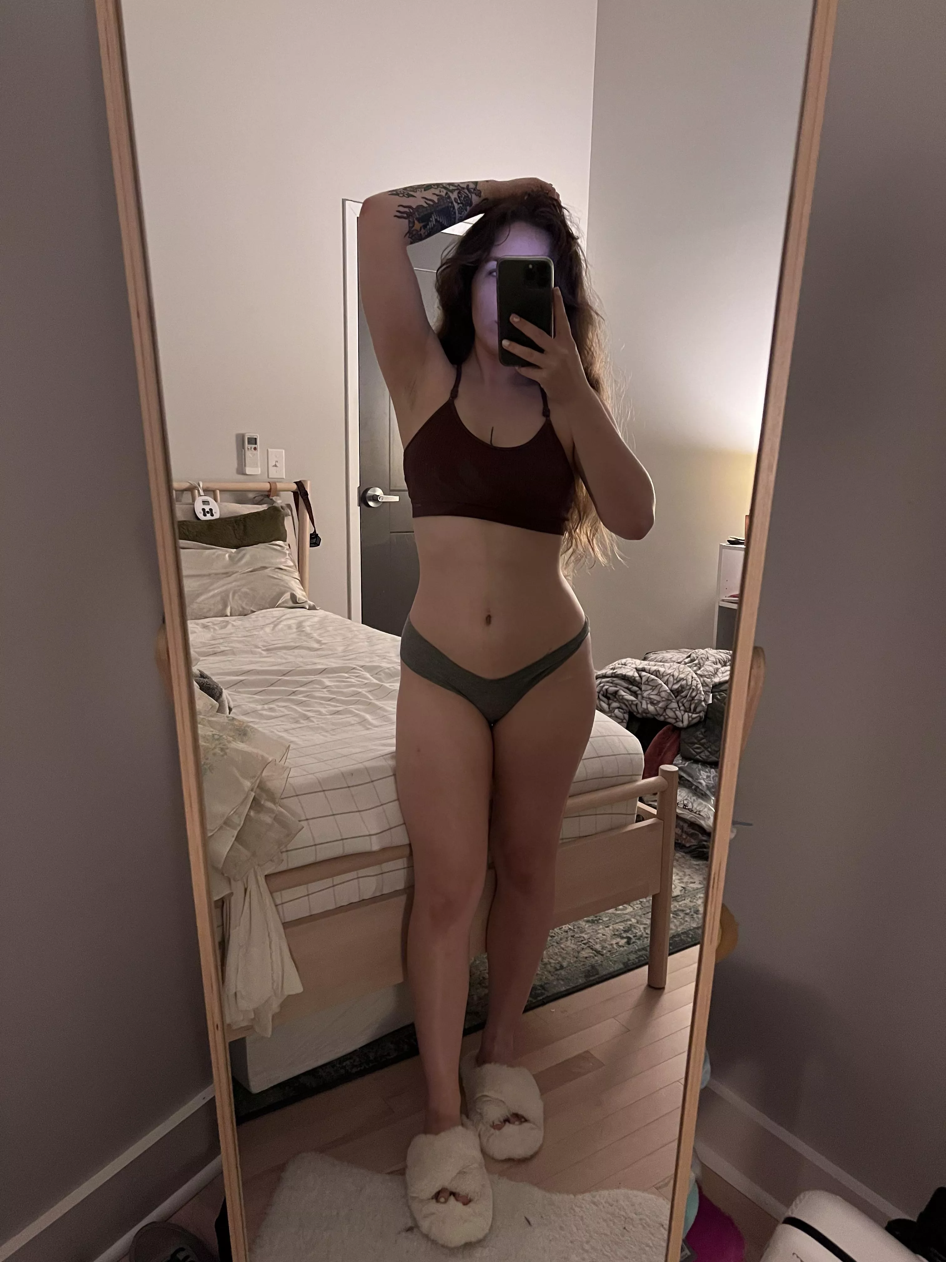 oops forgot to make my bed (f) posted by babyelfuwu