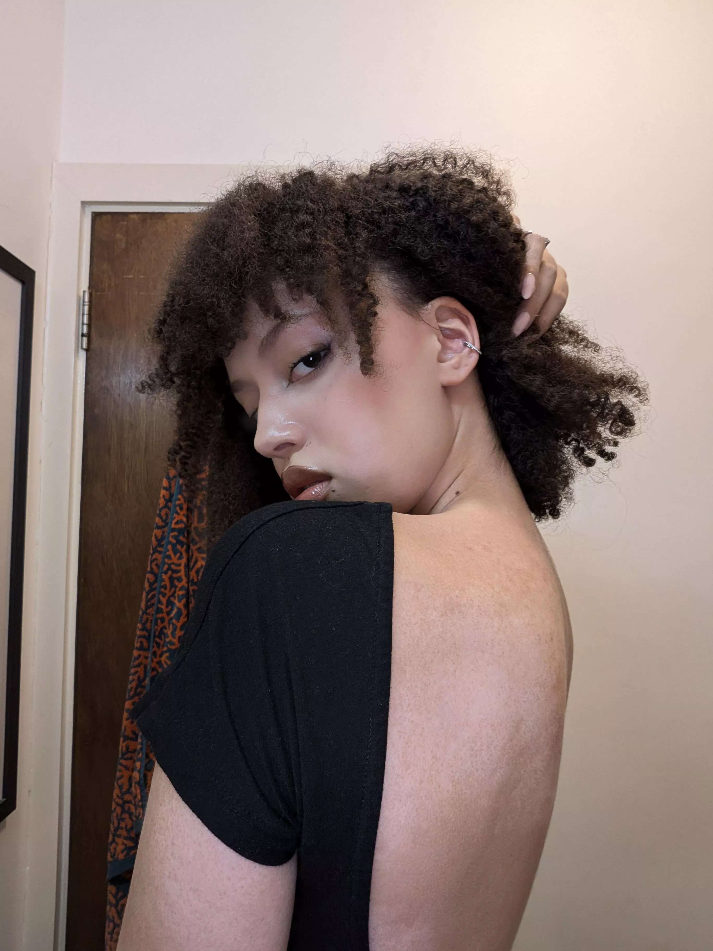 Petite girls deserve love too posted by xx-alien