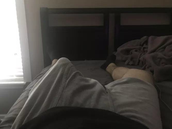 [24] see the tip?  by xukiii