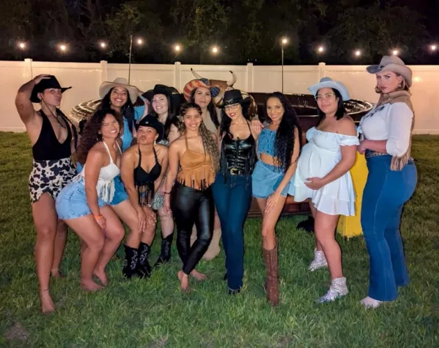 6’1 cowgirl by Theturtlehermit2000