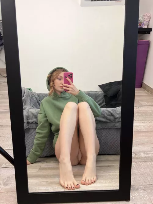 Am I pretty enough for you? by EvieSparkle