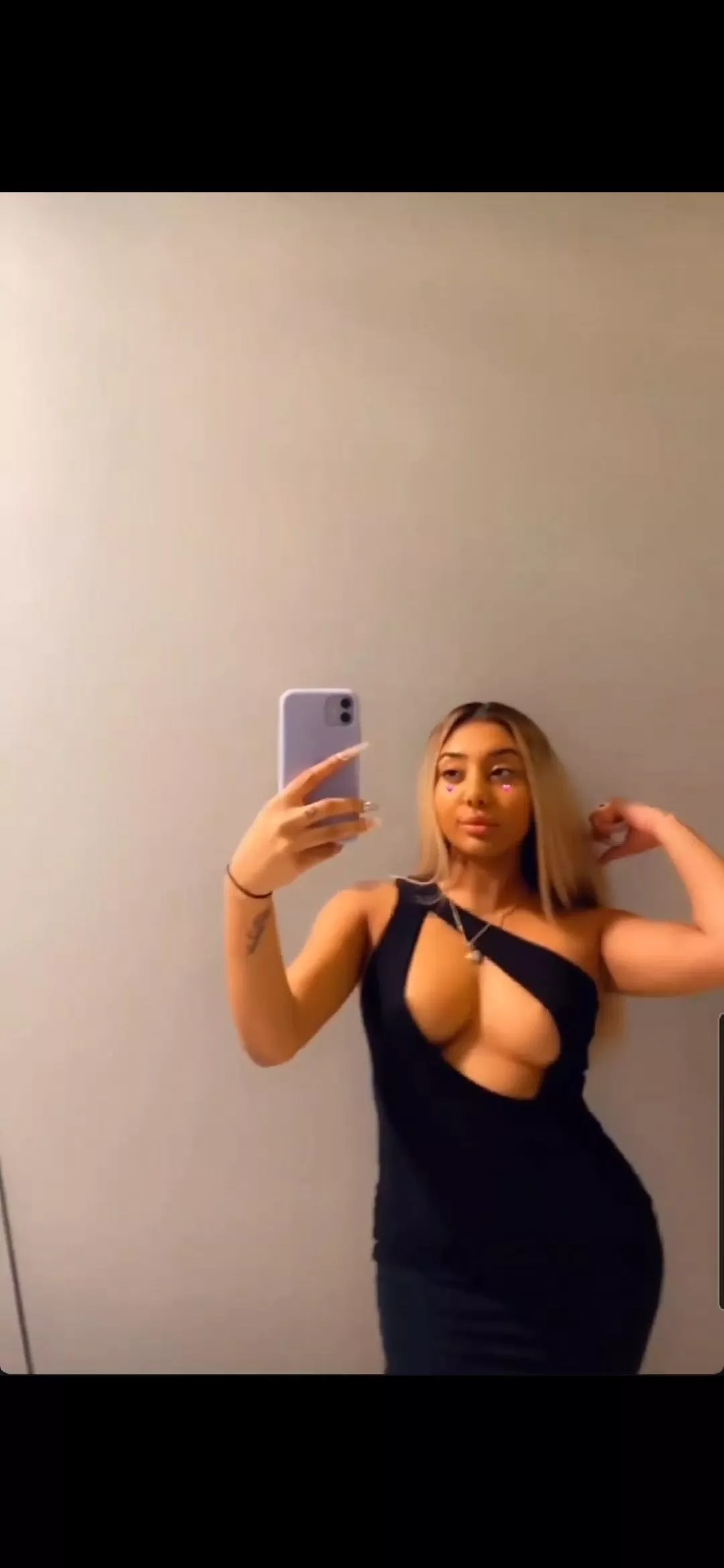 Barely fits  posted by eastendlife98