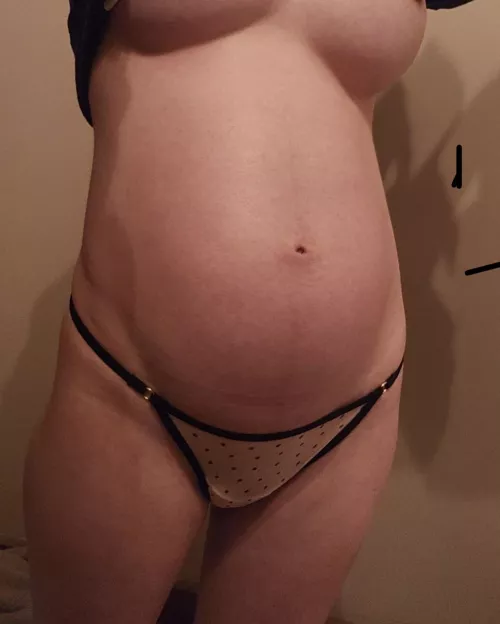 Do you like my tight little baby bump 😜 by mrmeesksx