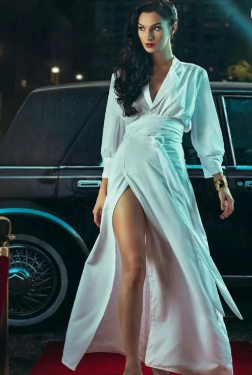 Gal Gadot

 by Past-Laugh5662