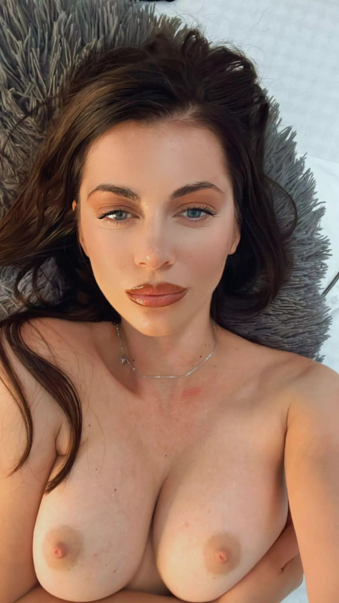 Honest rating on my titties please posted by tealadylaine8a