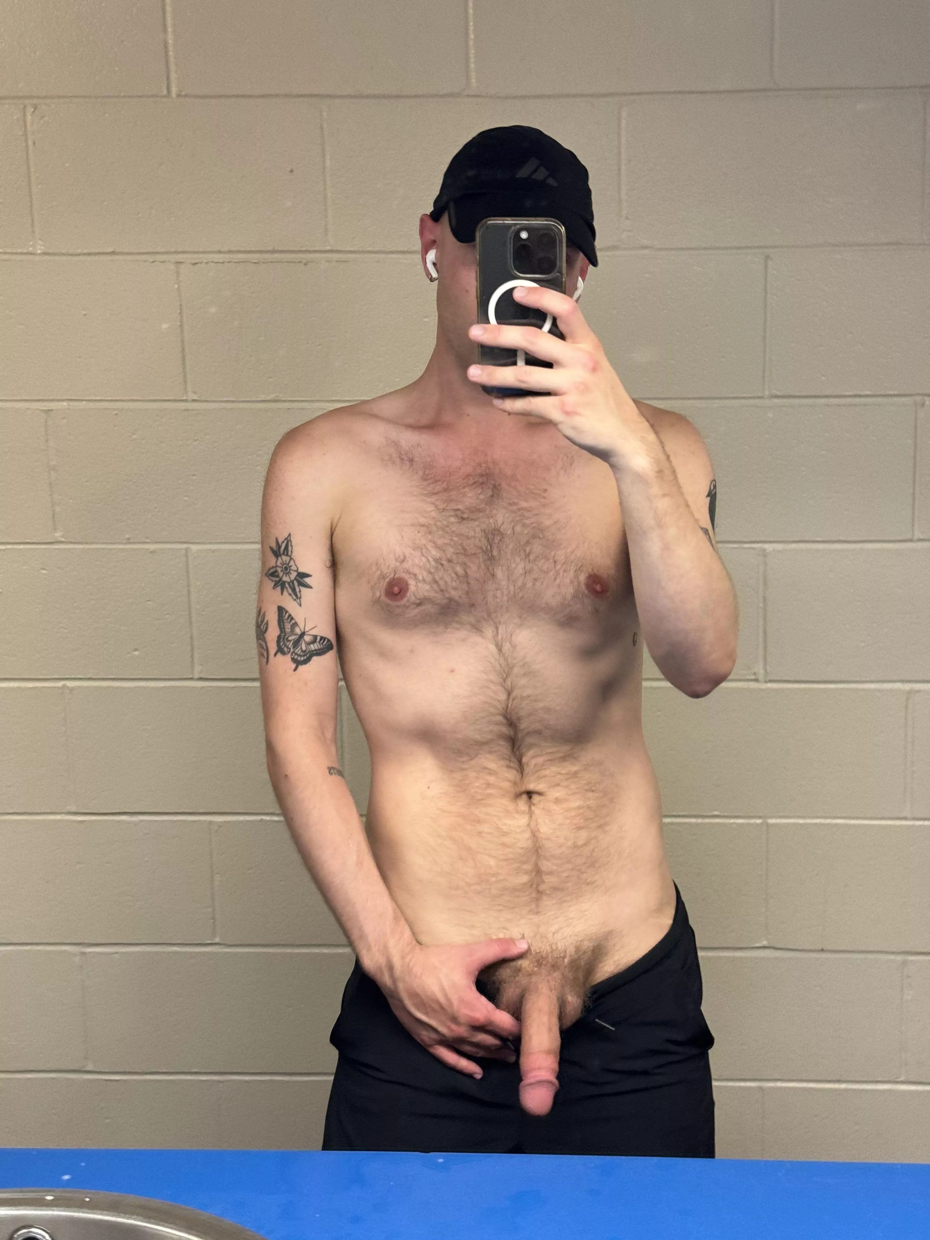 Horny after gym posted by Max_Van1111