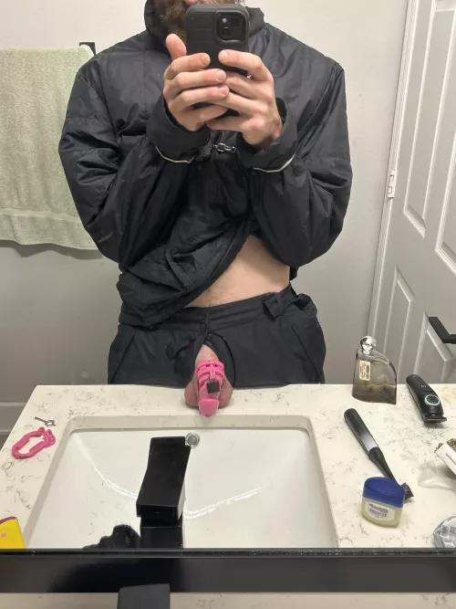 Multiple Vices keeping me secure  by LockedRebel893