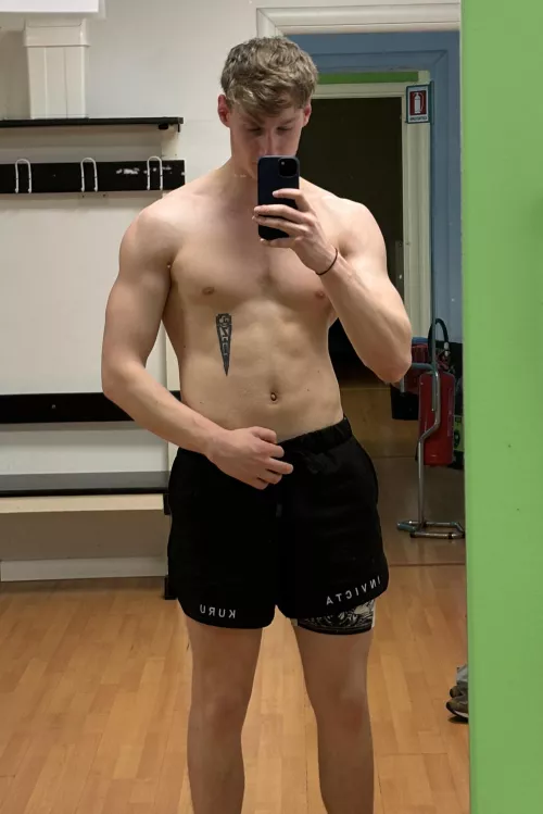 What are you up to? by Mysteri0us_Crow