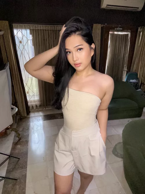 Who can resist these 22yo Asian trans curves? by Sweetbaaaby