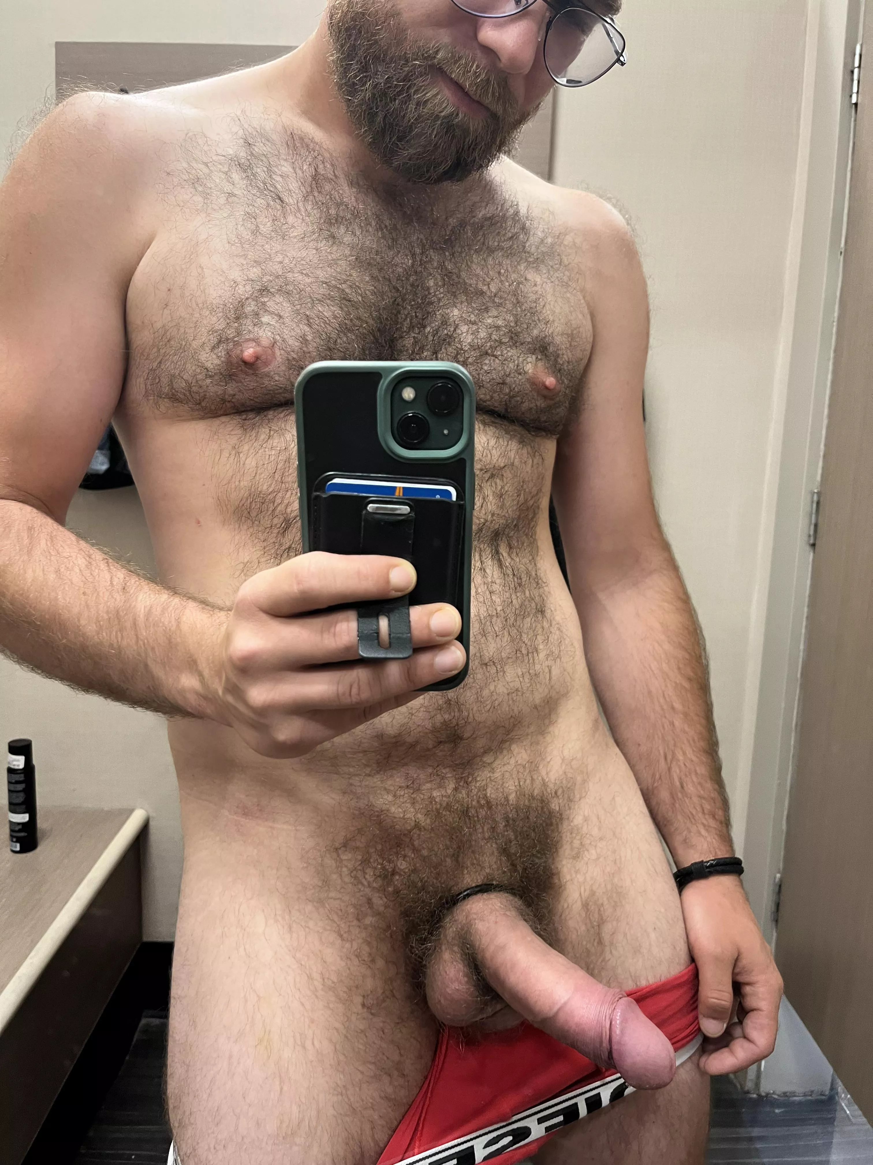 [33] We should go shopping together. I always have a blast posted by hairyMtl