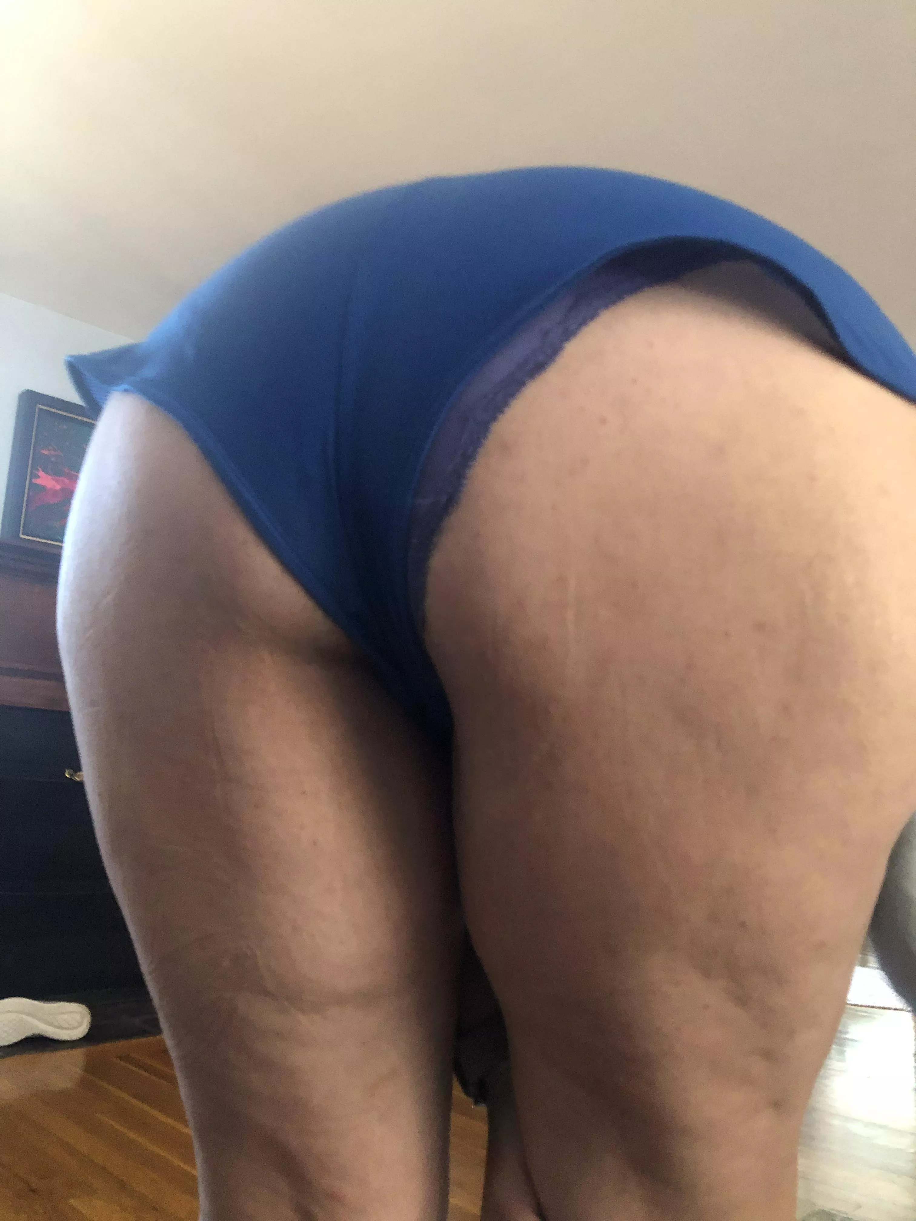 Anna (@facelesscougar) posted by FacelessCougar69