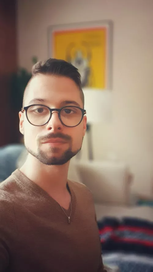 Anyone up for a chat with me?  by Present_Leg_4597